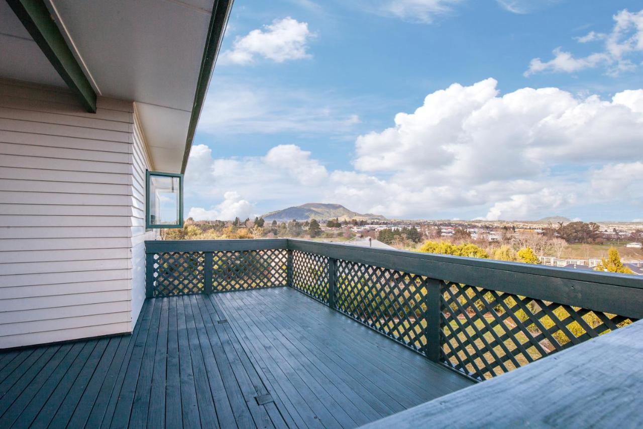 Kaihua Lookout - Taupo Holiday Home Екстер'єр фото