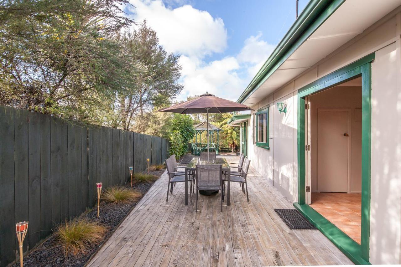 Kaihua Lookout - Taupo Holiday Home Екстер'єр фото